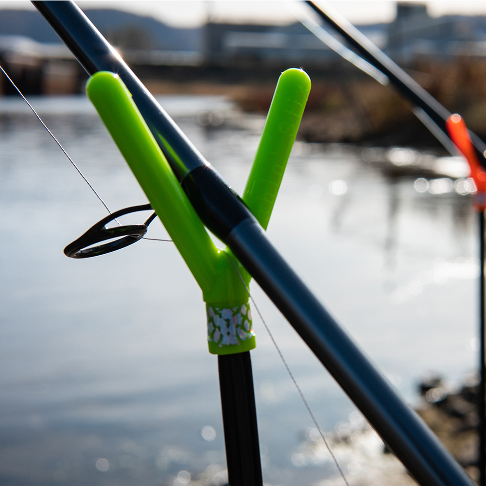 Fishin' Stix Trident 30 Models Rod Holder Shore Fishing Green and Black